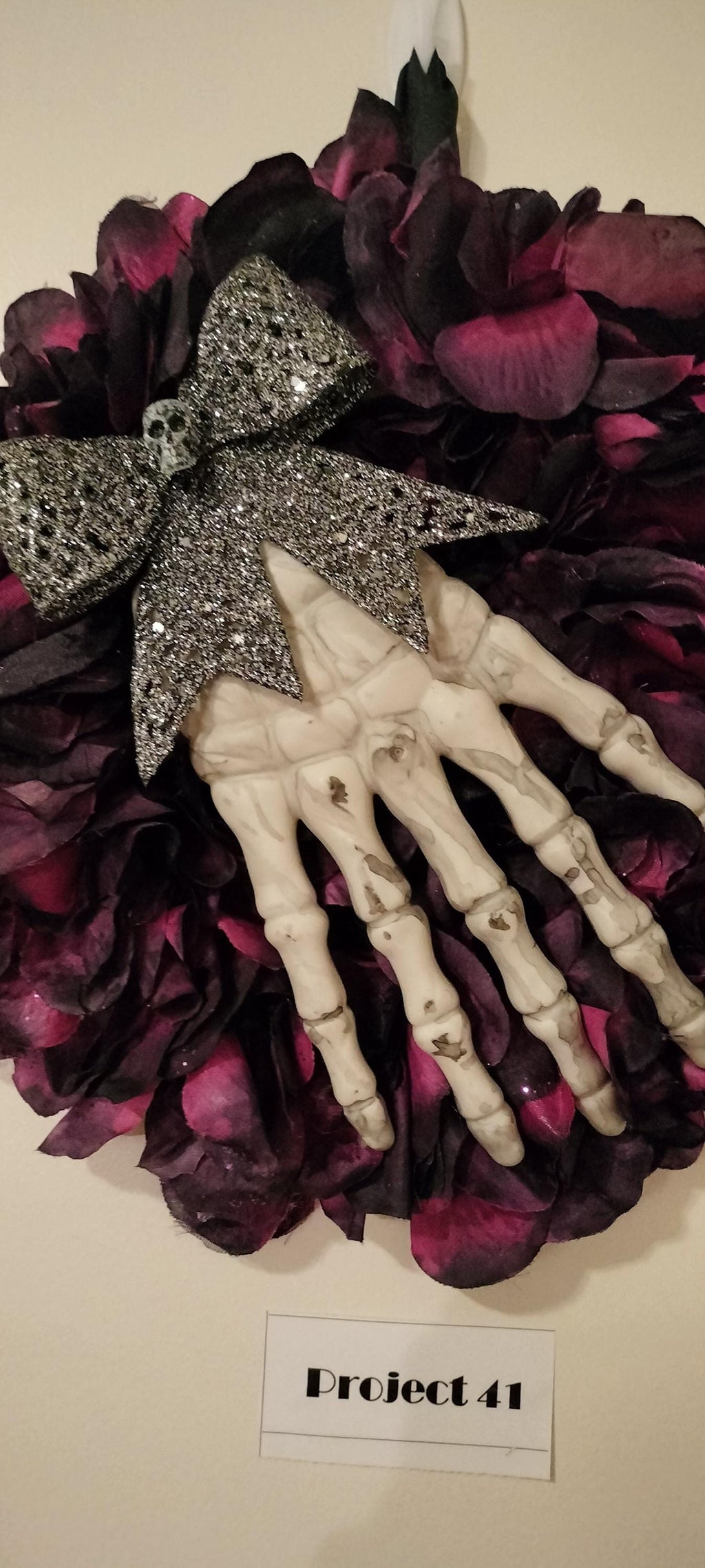 VICTORIAN LADY Wreath - FINAL MARKDOWN