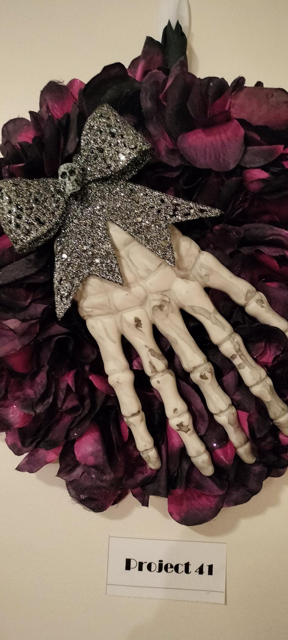 VICTORIAN LADY Wreath - FINAL MARKDOWN